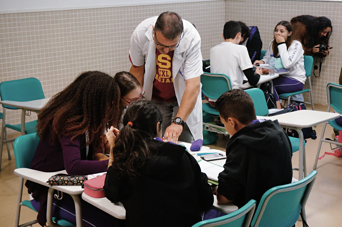 Escolas de porte pequeno e médio também passam a adotar processos estruturados de seleção de professores