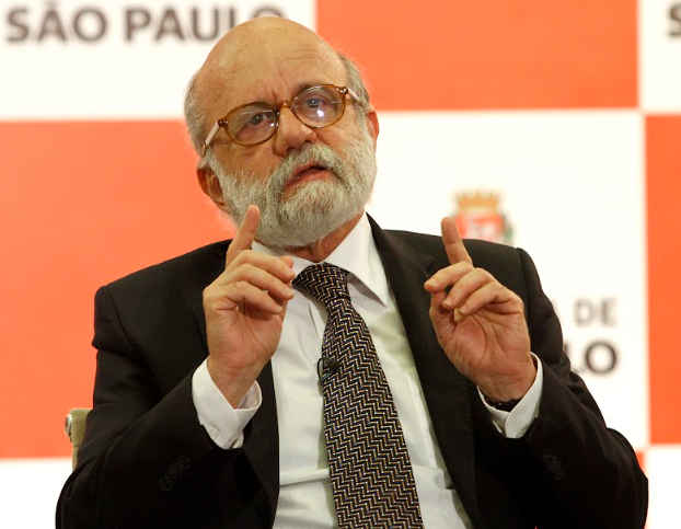 A obsolescência programada do professor. Quem vai substituí-lo?