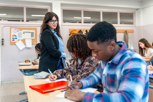proficiência e crescimento escolar