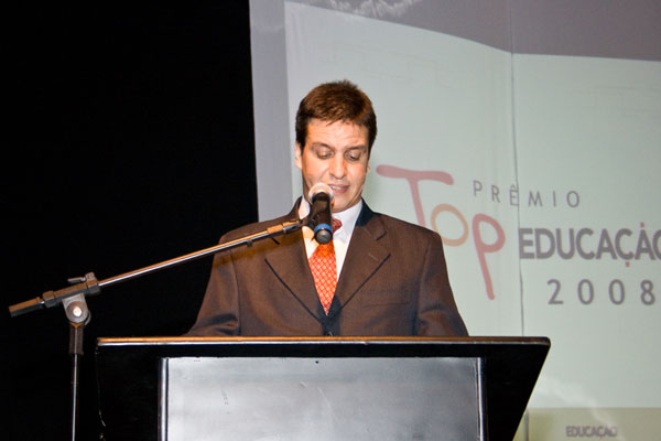 2008