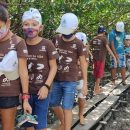Visita-aos-Mangues-feita-por-criancas-que-participam-do-Projeto-de-Educacao-Ambiental