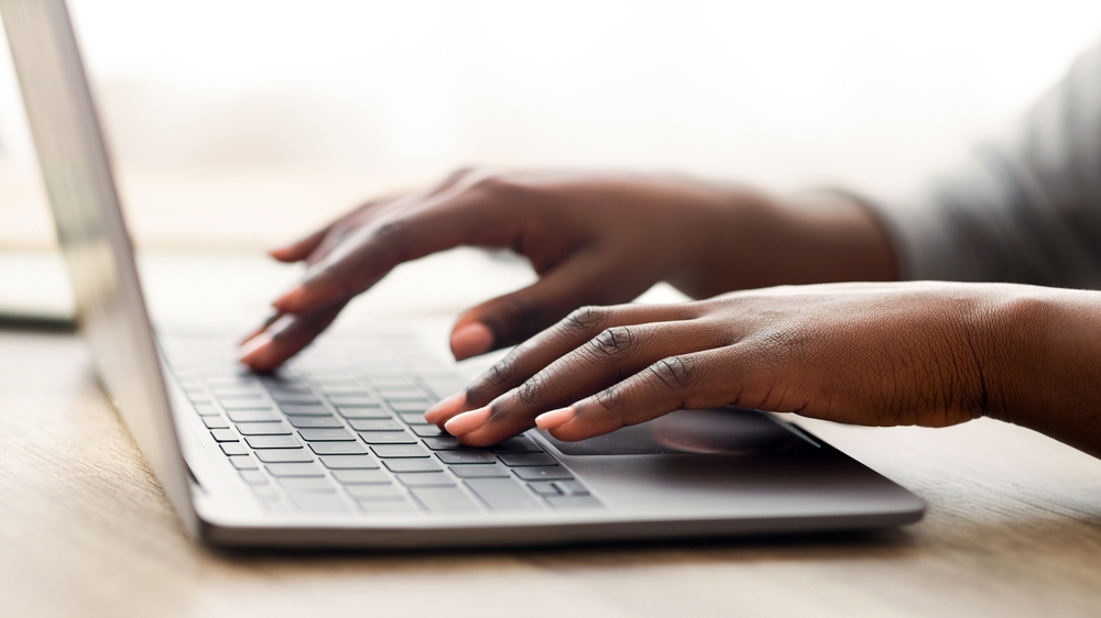 Decolonialidade na arte e estéticas contemporâneas são destaques de cursos gratuitos