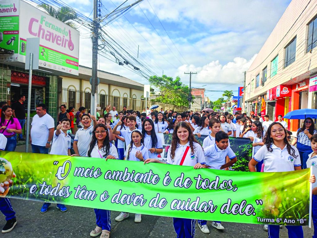 Estudantes conscientizam a cidade