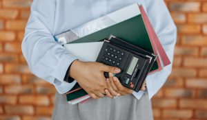 pexels-mikhail-nilov-8297225