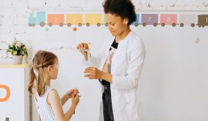 pexels-mikhail-nilov-8923364