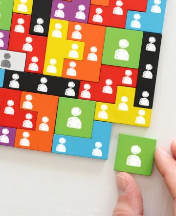 Business,Concept,Image,Of,Tangram,Puzzle,Blocks,With,People,Icons