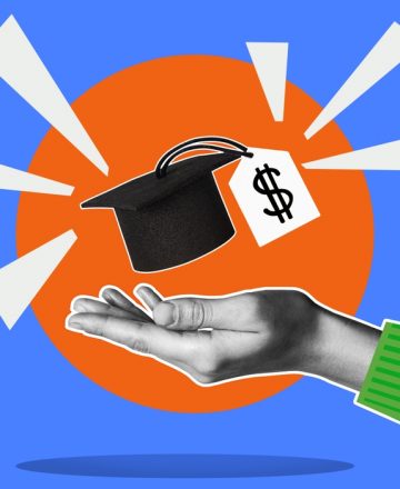 Concept,Of,Financial,Literacy,And,Education.,Human,Hand,And,Graduation