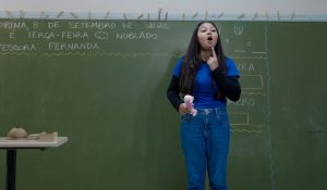Professora Fernanda campanha4 crédito FTD Educação.jpg.png (1)